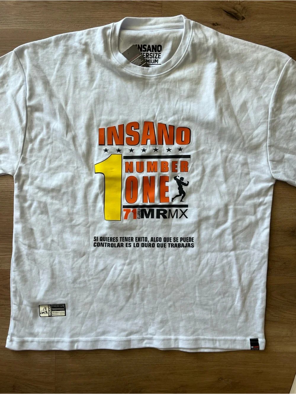 Insano comfortable white